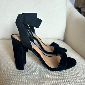 Steve Madden Black Heel